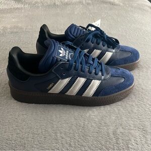 Adidas Samba XLG  Navy and White Sneakers 9.5 New with Tags